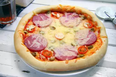 Американская пицца на толстом тесте