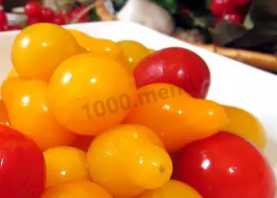 Маринованные помидоры с чесноком и сахаром