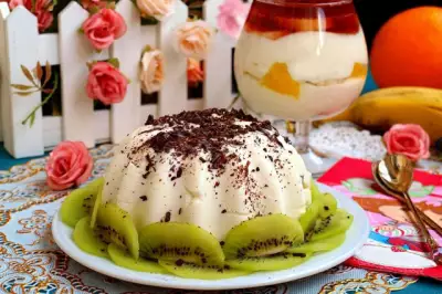 Творожный десерт с фруктами фото