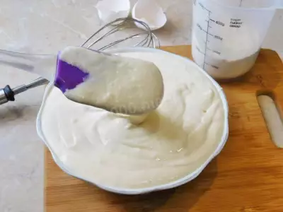 Заливное тесто на пирог на кефире с разрыхлителем