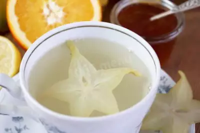 Чай с карамболой, имбирем и лимоном