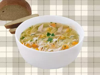 Суп из куриных лапок с вермишелью