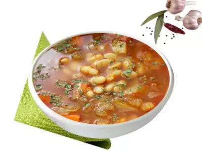 Суп с фасолью консервированной и копченостями