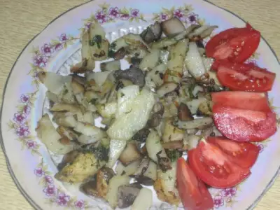 Белые грибы жареные с картошкой
