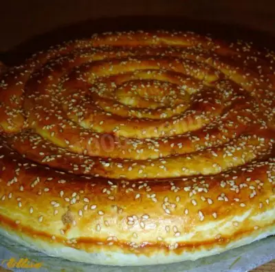 Слоеный пирог со шпинатом твердым сыром и геркулесом