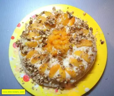 Торт с персиками и ванильным вкусом