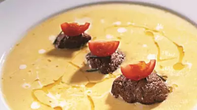 Суп из тыквы с бифштексами "алла вальдостана"