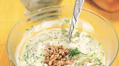 Таратор, болгарский кисломолочный суп