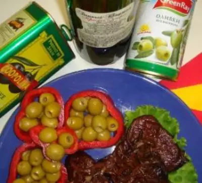 Мясо по-кордовски с оливками (La carne por-kordovski las aceitunas)