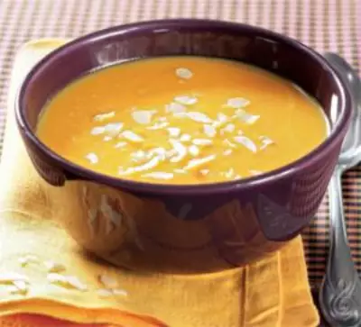 Суп-крем из тыквы с миндалем