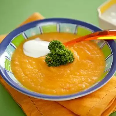 Морковно-яблочный суп в мультиварке