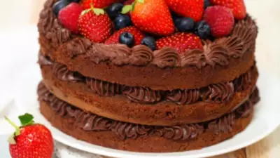 Шоколадный торт «ЯГОДНАЯ ПОЛЯНА В ЛЕСУ ПРИФРОНТОВОМ»