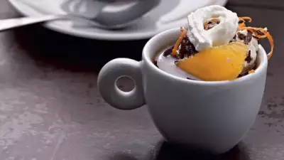 Кофе с апельсиново шоколадным пломбиром и ромом