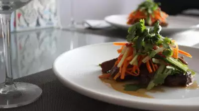 Легкий салат в азиатском стиле