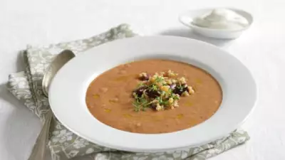 Суп с булгуром, красной фасолью и мятой