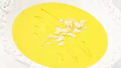 Крем суп из тыквы с миндальной стружкой
