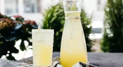 Лимонад с ананасом и эстрагоном