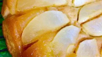 Нежнейший яблочно-карамельный пирог