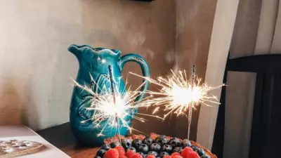 Нежный миндальный тарт с ягодами