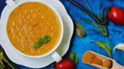 Cremali domates çorbası / Сливочный томатный суп
