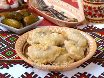 Вареники из теста на кефире с картошкой и грибами