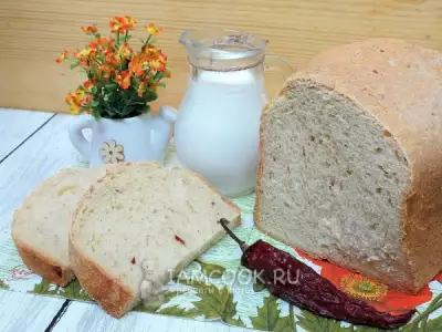 Хлеб с перцем чили, укропом и чесноком