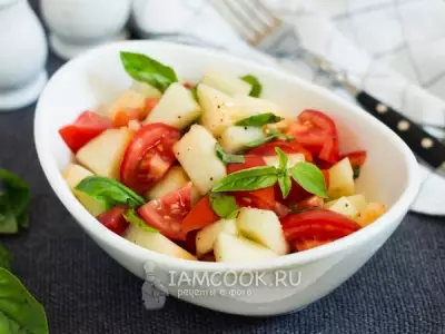 Салат с дыней и помидорами