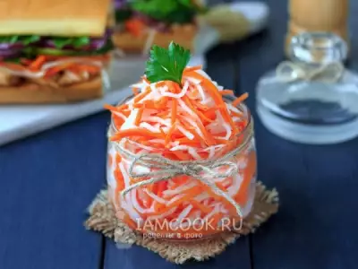 Маринованная морковь с дайконом по-вьетнамски