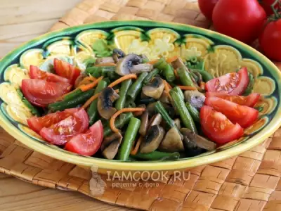 Постный салат со стручковой фасолью и грибами