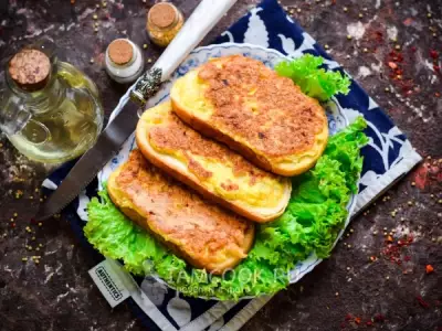 Жареные бутерброды с луком