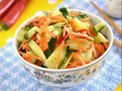 Пикантный огуречный салат «iiang ban huang gua»