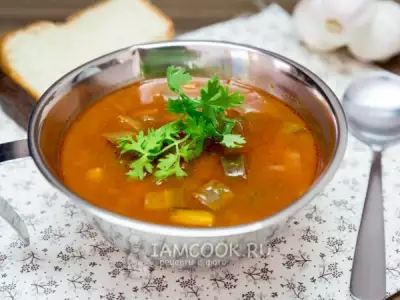 Постный суп с баклажанами и нутом