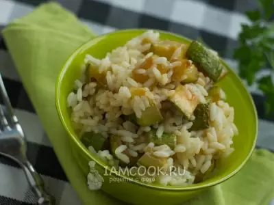 Тушеные кабачки с рисом