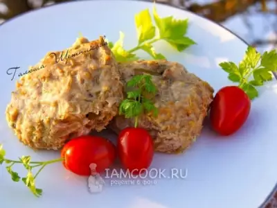 Куриные котлеты с пекинской капустой