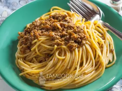 Спагетти болоньезе с грибами