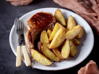 Картошка по-деревенски с мясом в духовке