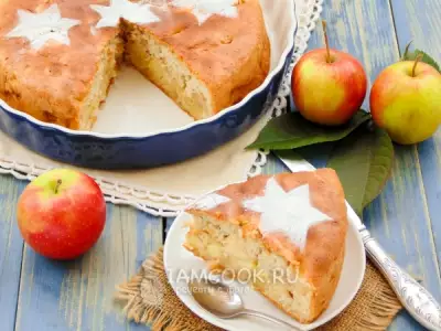 Пирог шарлотка с яблоками в духовке фото