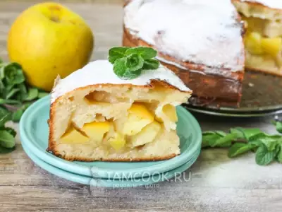 Пирог с яблоками из дрожжевого теста фото