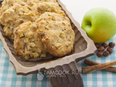 Печенье с яблоками и орехами