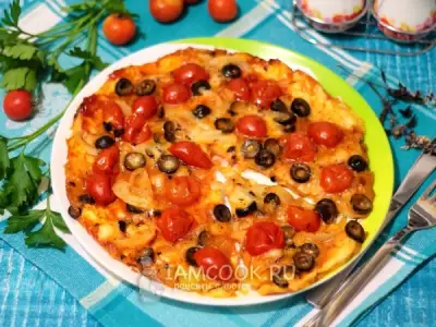 Пицца с моцареллой и помидорами черри