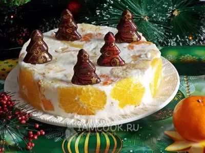 Торт новогодний с фруктами