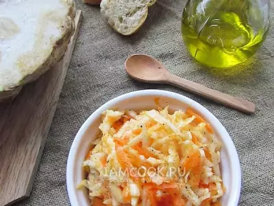 Салат из корня сельдерея и моркови