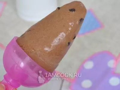 Шоколадное мороженое с дропсами