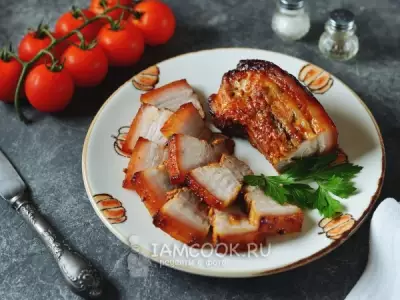 Свиная грудинка в томатно-горчичном соусе в духовке