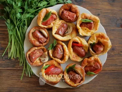Жаба в норке toad in the hole