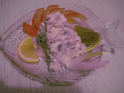 Салат под пикантным соусом копчёный блюз