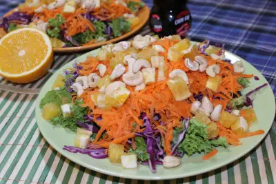 Азиатский салат с апельсинами и орехами кешью. видео