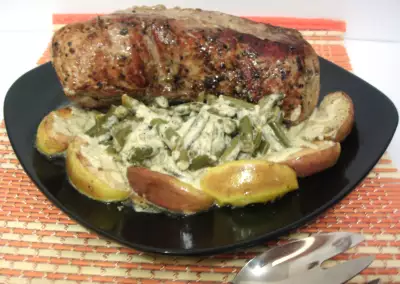 Пикантная свинина с овощами в сливочном соусе «гармония».
