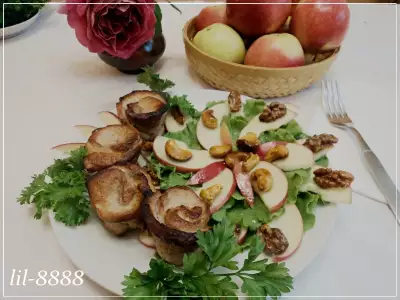 "цветы" в яблочно-медовой глазури с яблочно-ореховым салатом