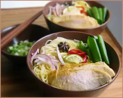 Фо га, вьетнамский суп с курицей